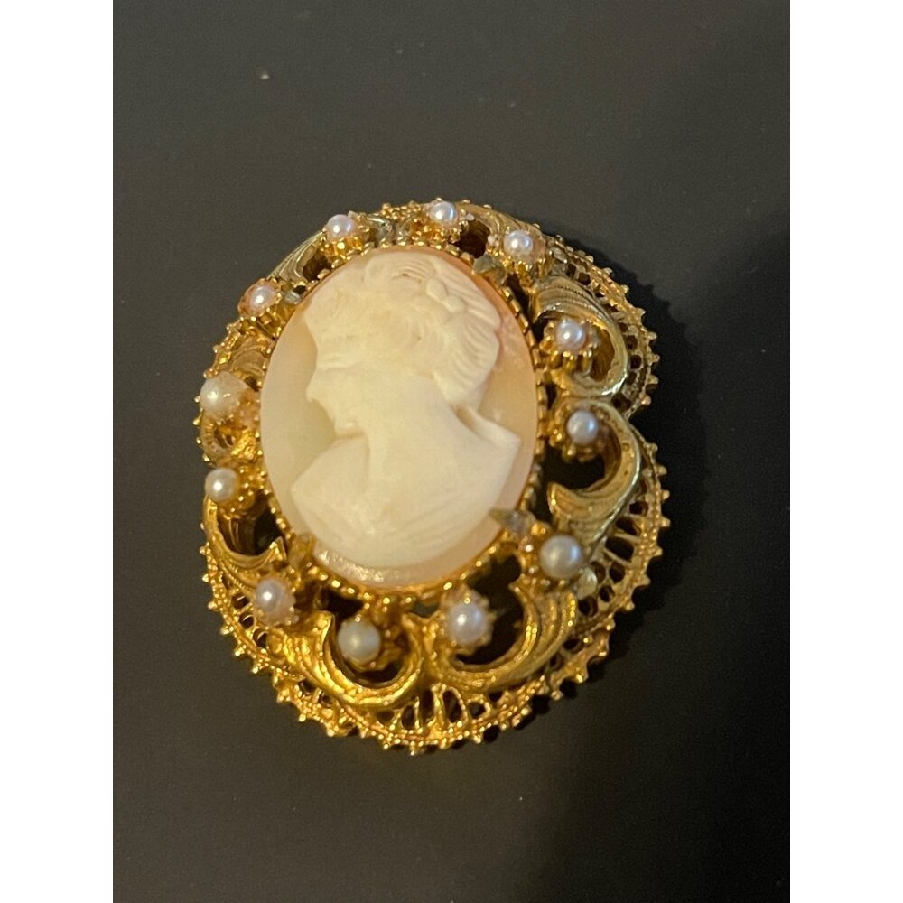 Firenze Cameo Left Facing Lady Vintage Pendant Brooch